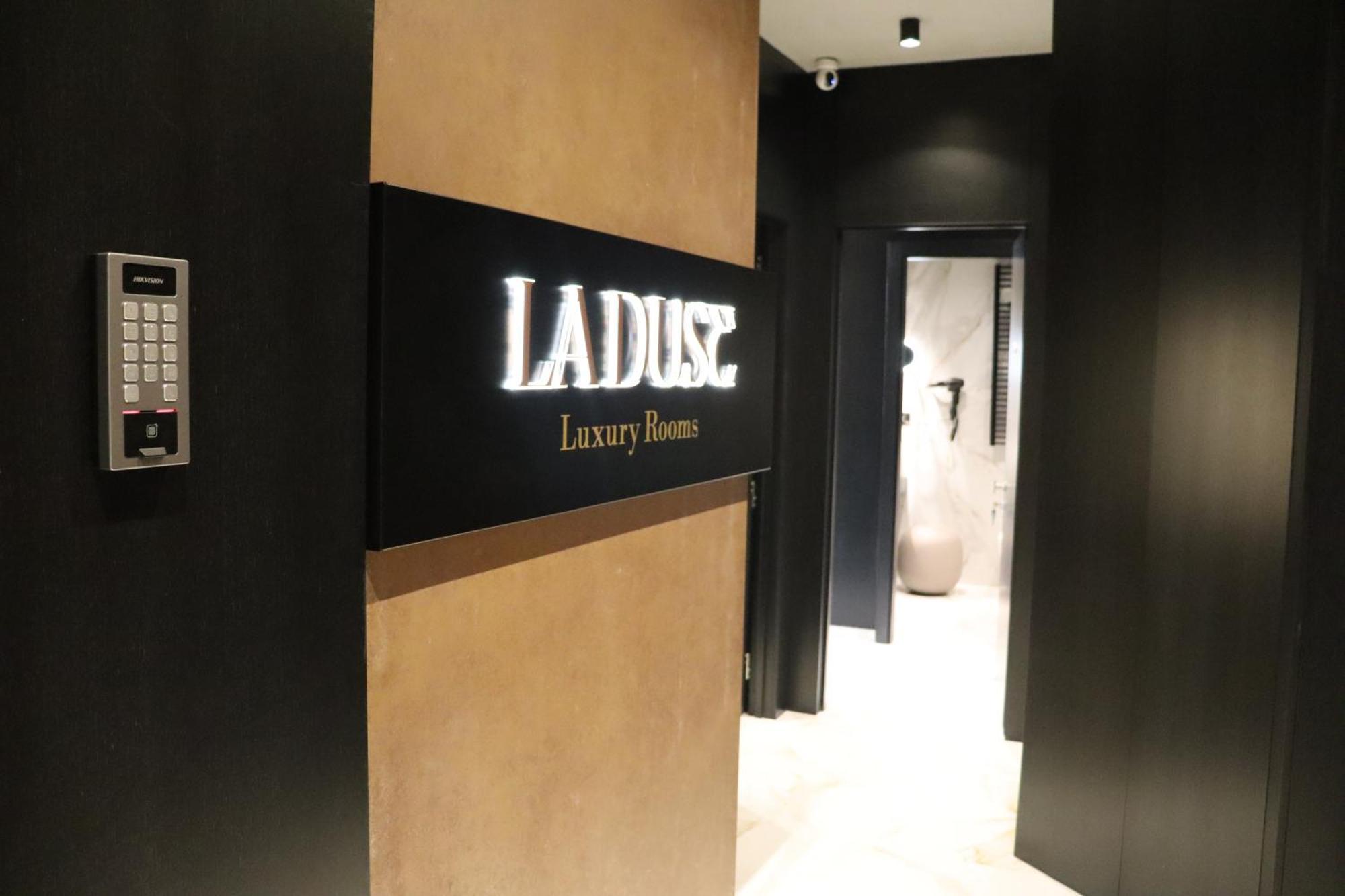 La Duse Luxury Rooms Pescara Esterno foto