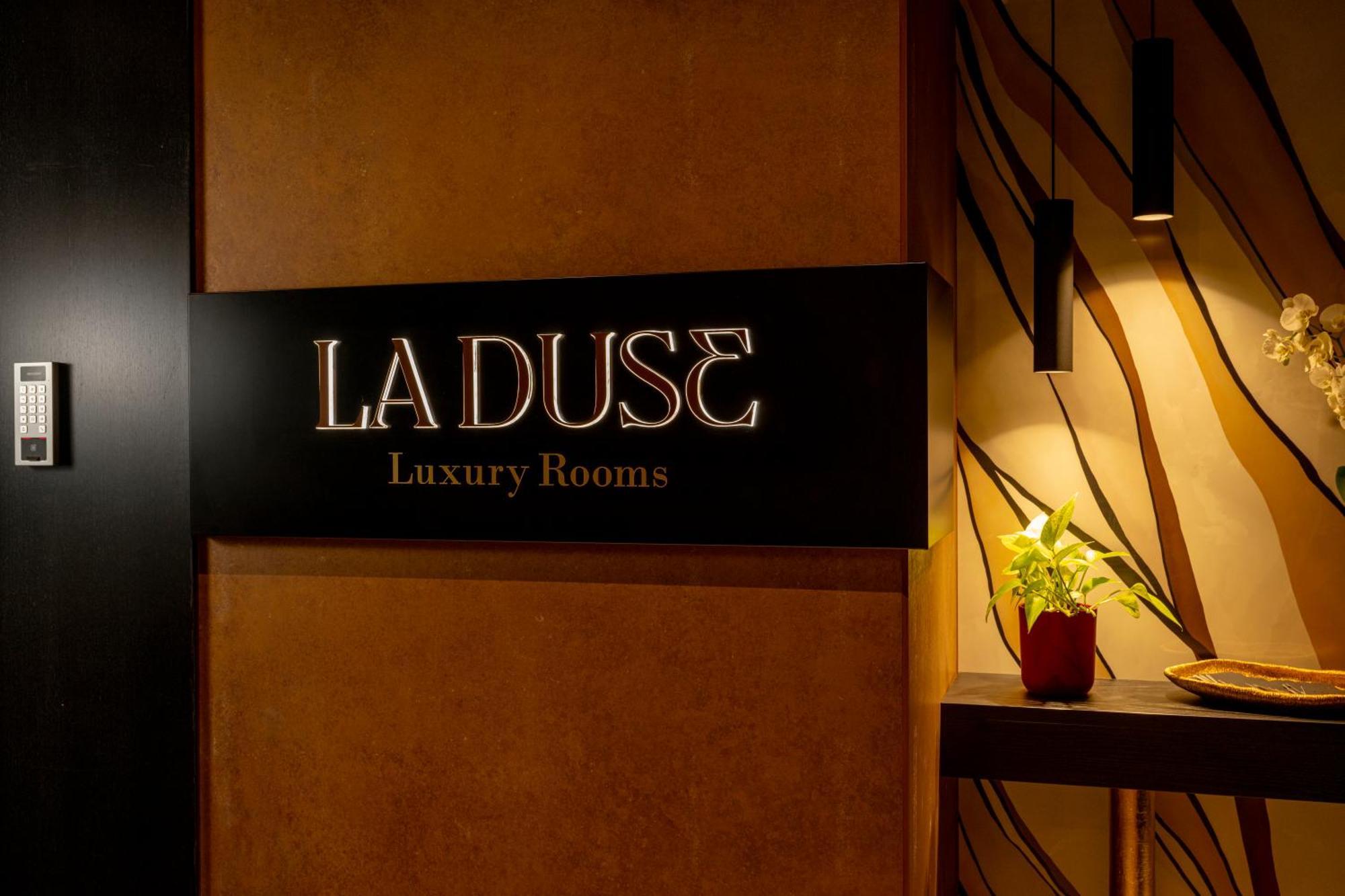 La Duse Luxury Rooms Pescara Esterno foto